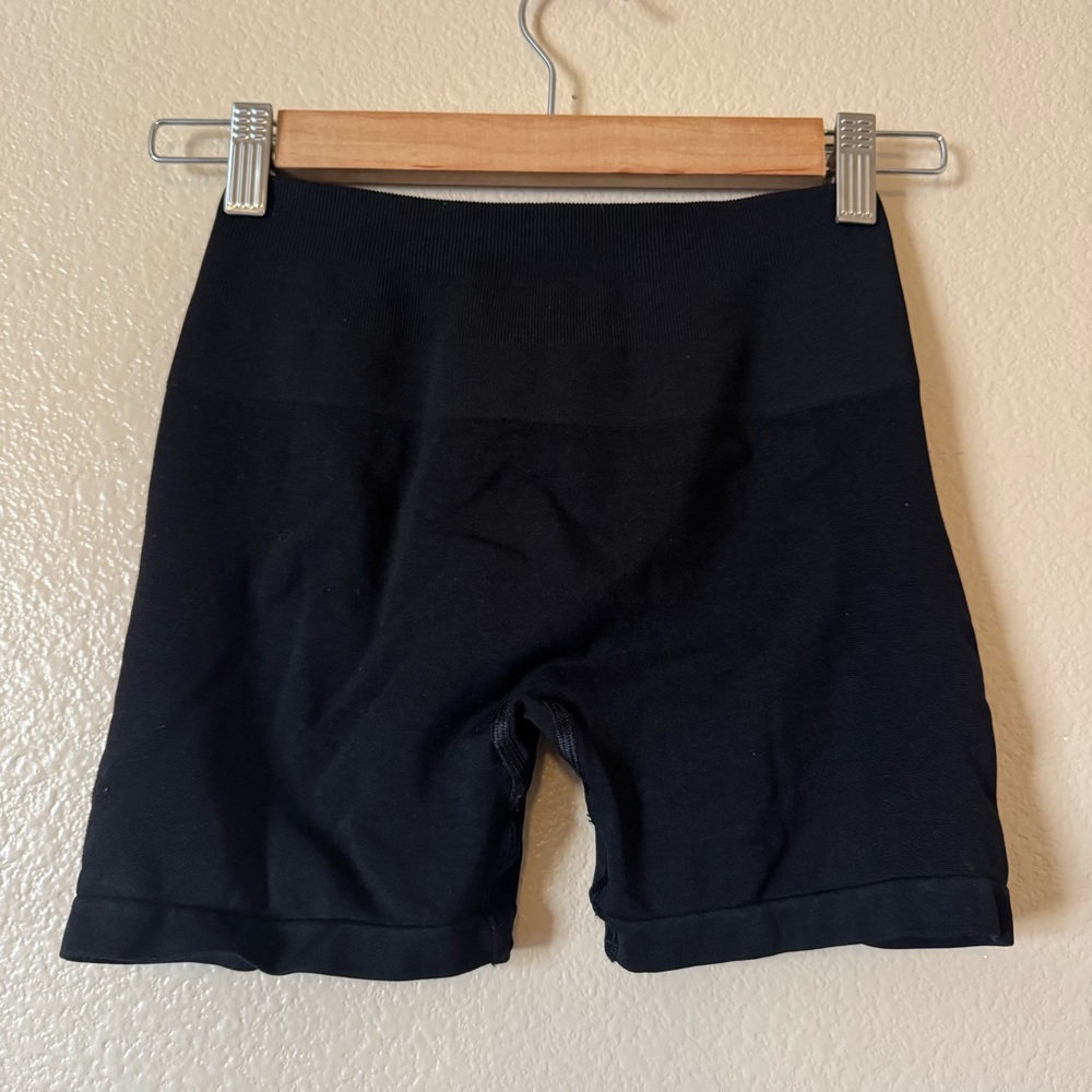 Small Black Alphalete Amplify Gym Shorts